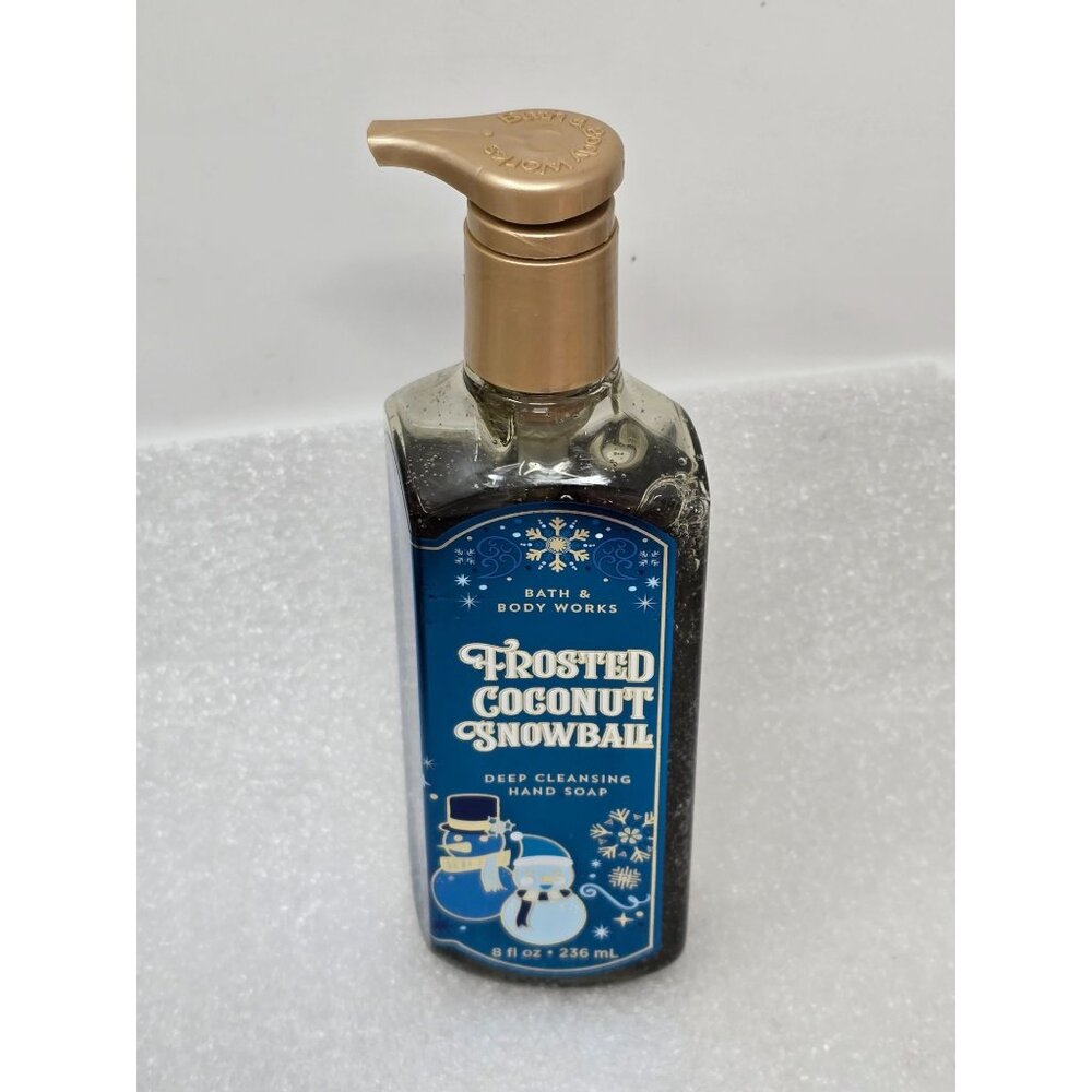 Bath & Body Works Frosted Coconut Snowball Deep Cleansing Hand Soap 8 Fl Oz